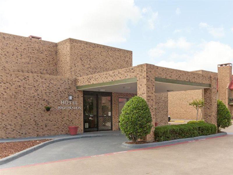 Hawthorn Extended Stay By Wyndham Richardson Exterior photo