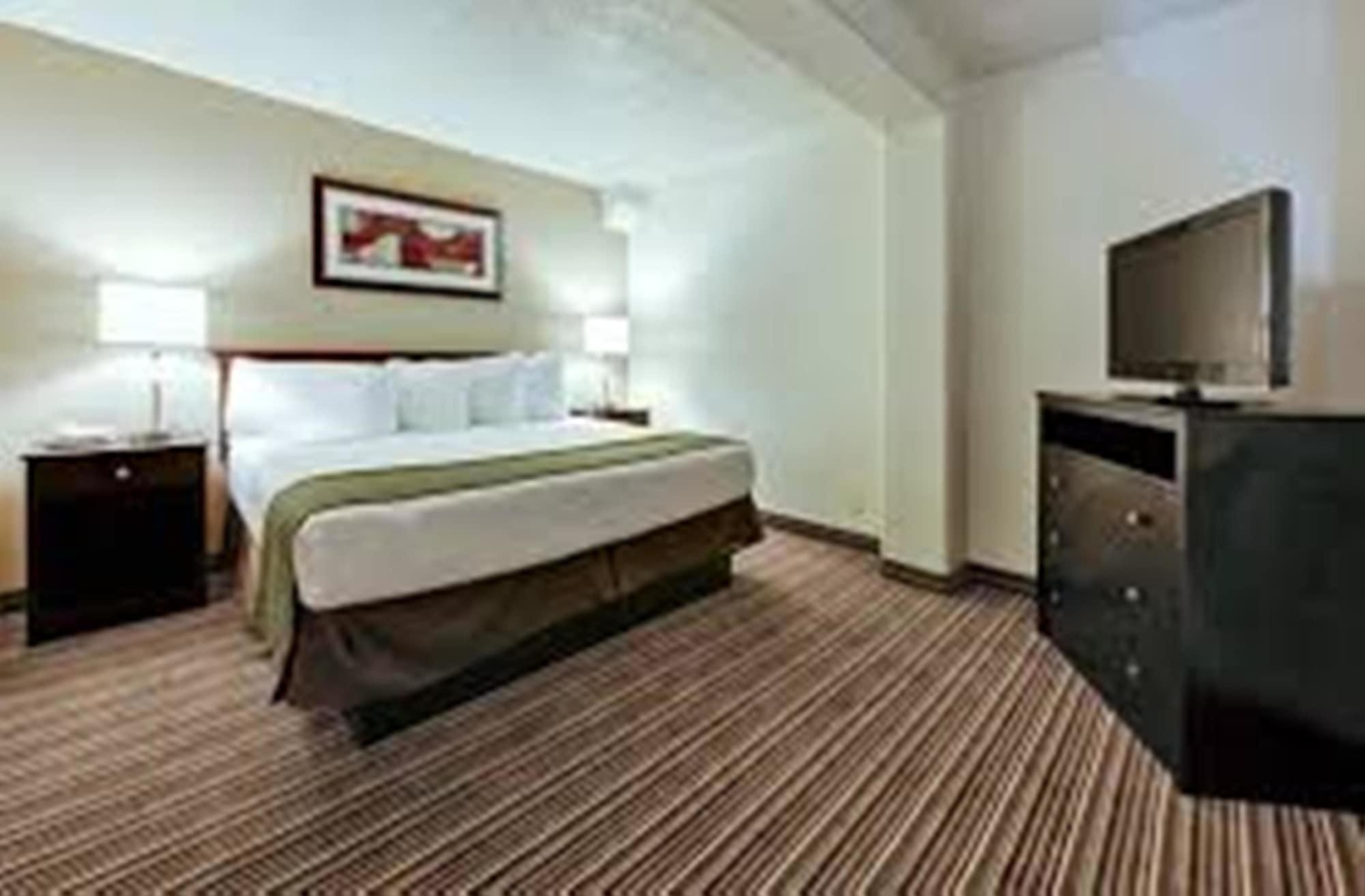 Hawthorn Extended Stay By Wyndham Richardson Exterior photo