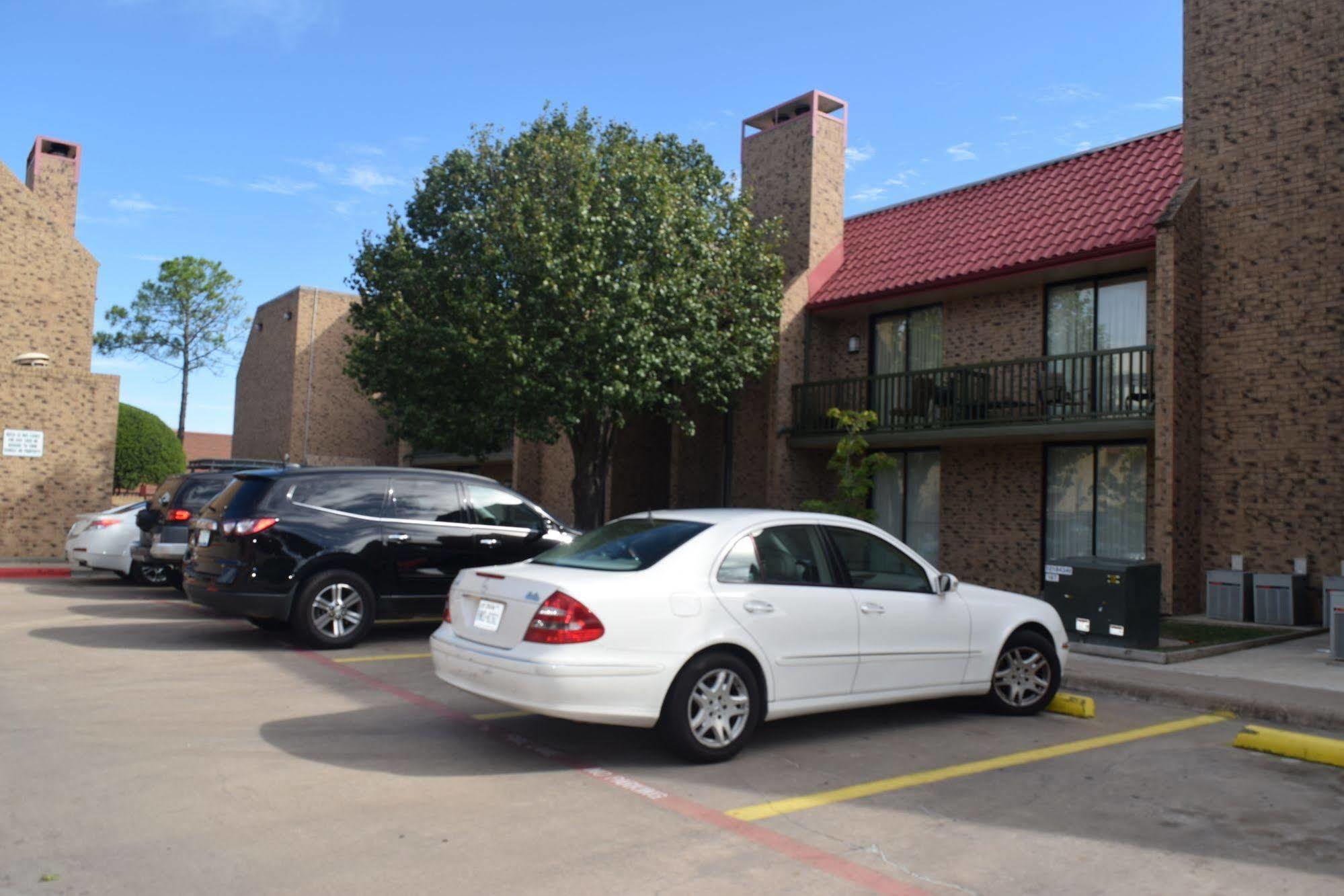 Hawthorn Extended Stay By Wyndham Richardson Exterior photo